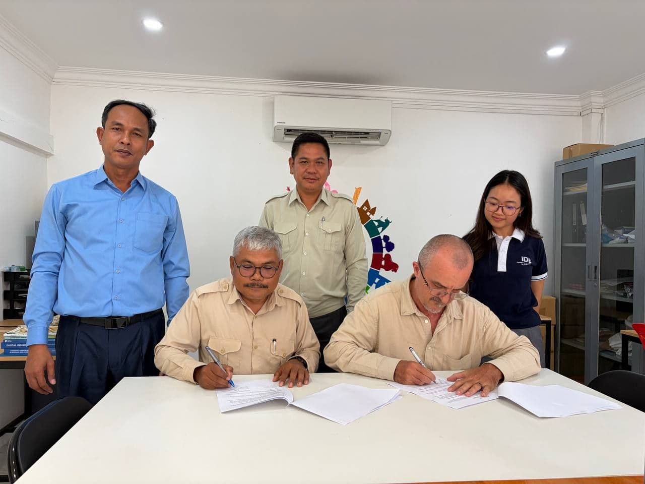 CAC and iDE Canada Sign MoU to Develop Investment Fund for Kampong Thom's Cashew Industry