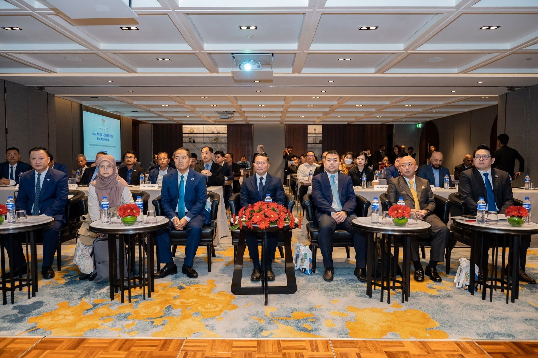 CAC Members Explore Halal Market Opportunities at Malaysia-Cambodia Forum